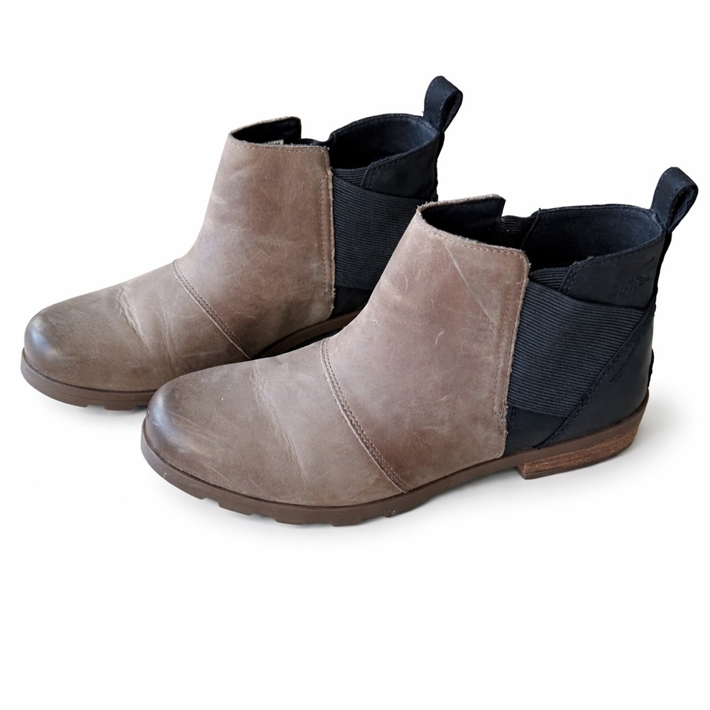 Sorel Women Emelie Chelsea Boots Leather
Booties Waterproof Quarry/Black Sz 9.5